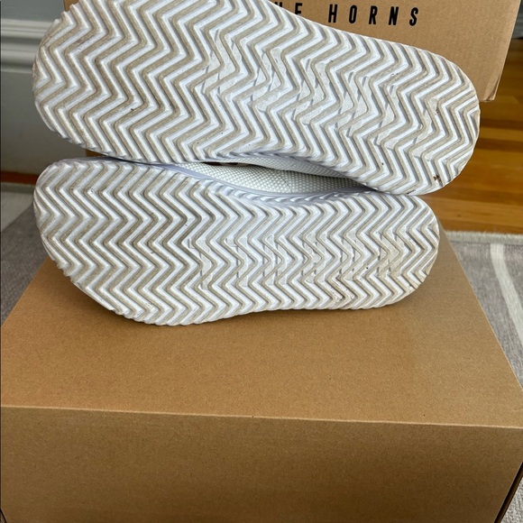 White Nobull Impact Trainer+ men’s 7.5 woman’s 9, excellent used condition! - Picture 5 of 6